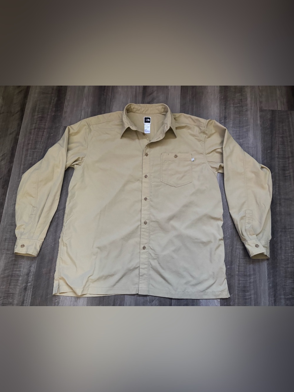 The North Face Men's XL Reg Beige Woven Solid Long Sleeve Shirt 100% Nylon